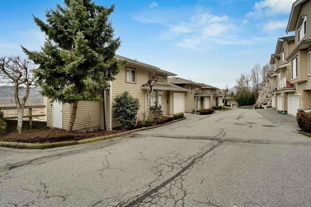 1155 Bennet - 02.jpeg