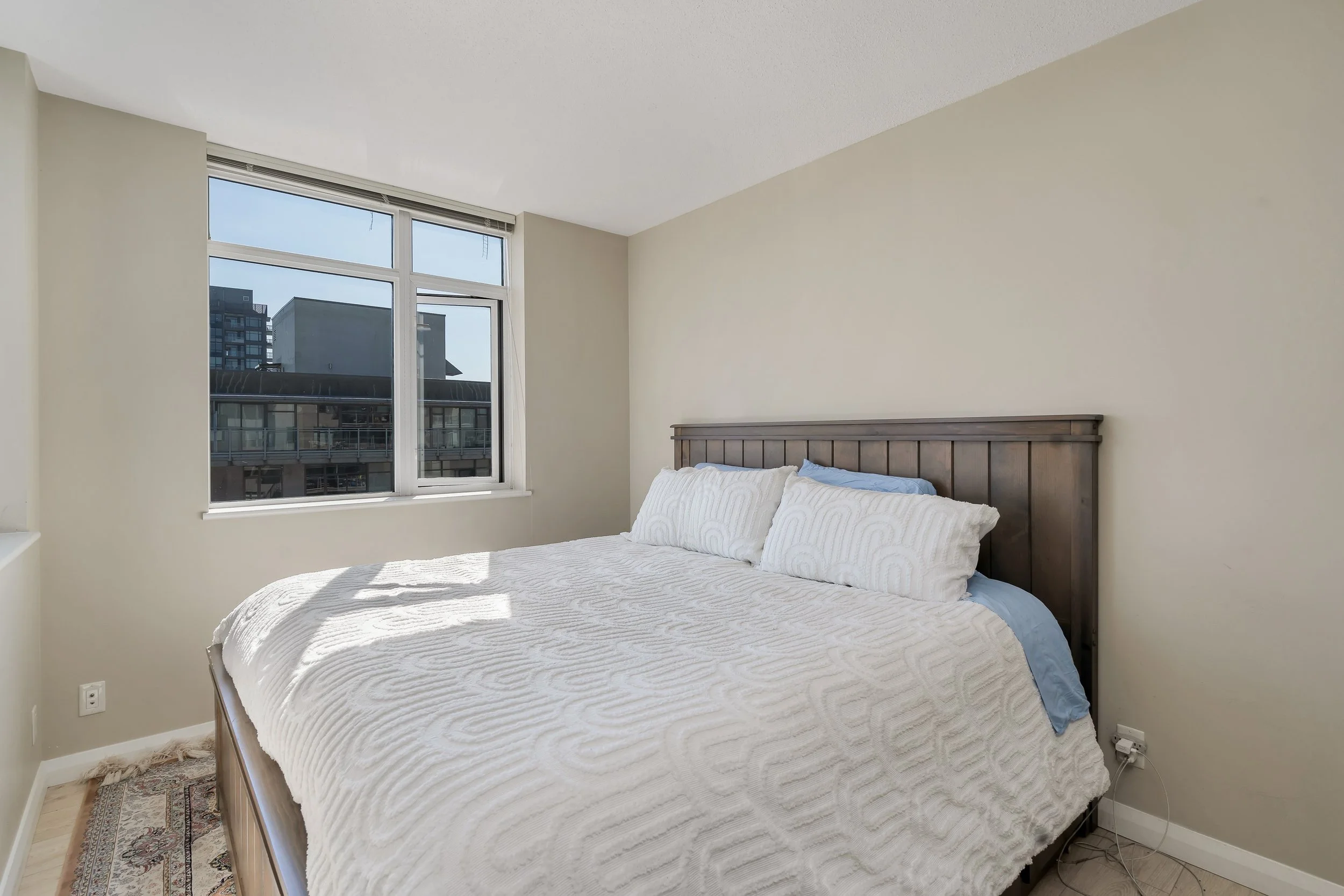 14-3601 888 Carnarvon Street New Westminster.jpg