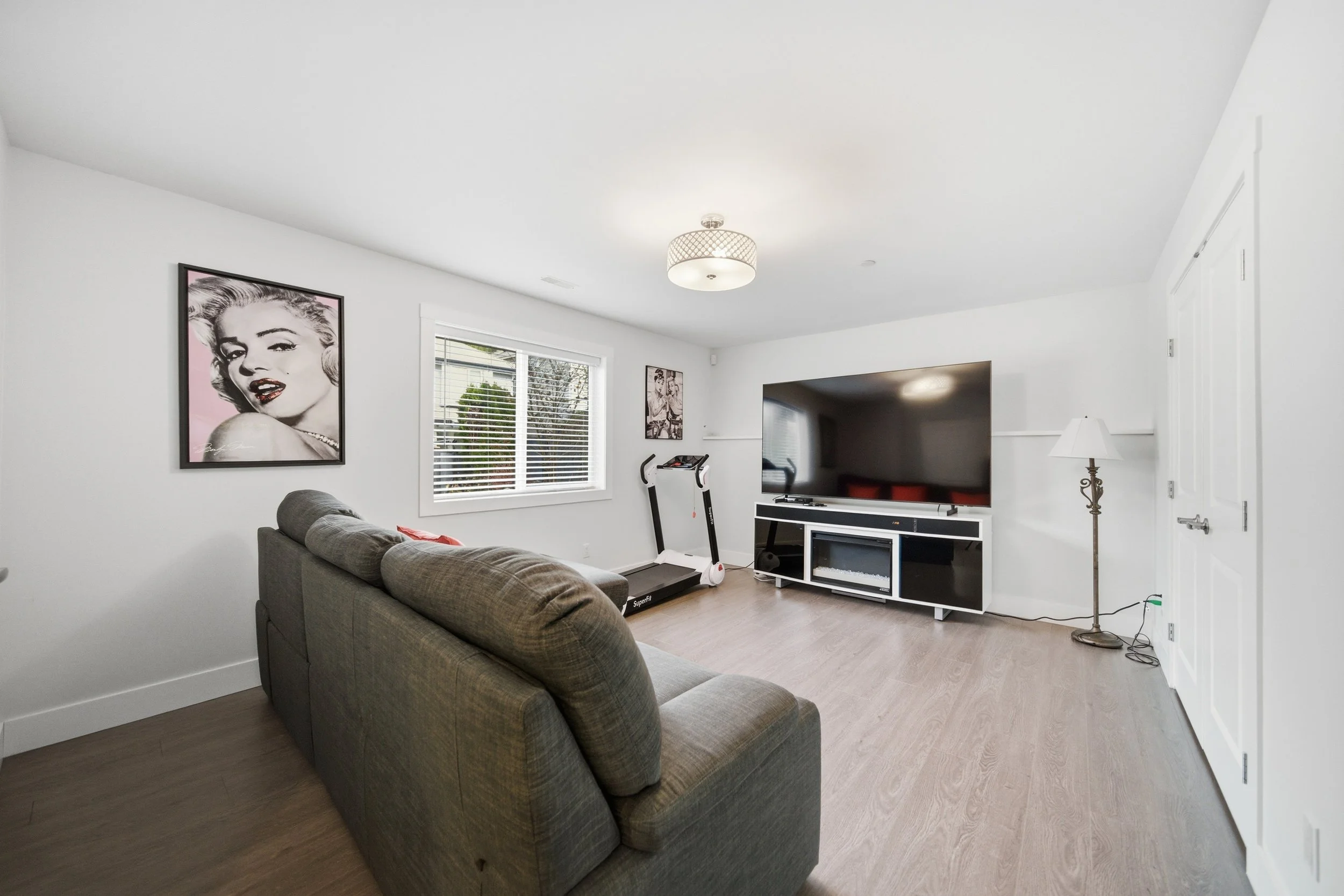 27-24345 104 Avenue Maple Ridge.jpg
