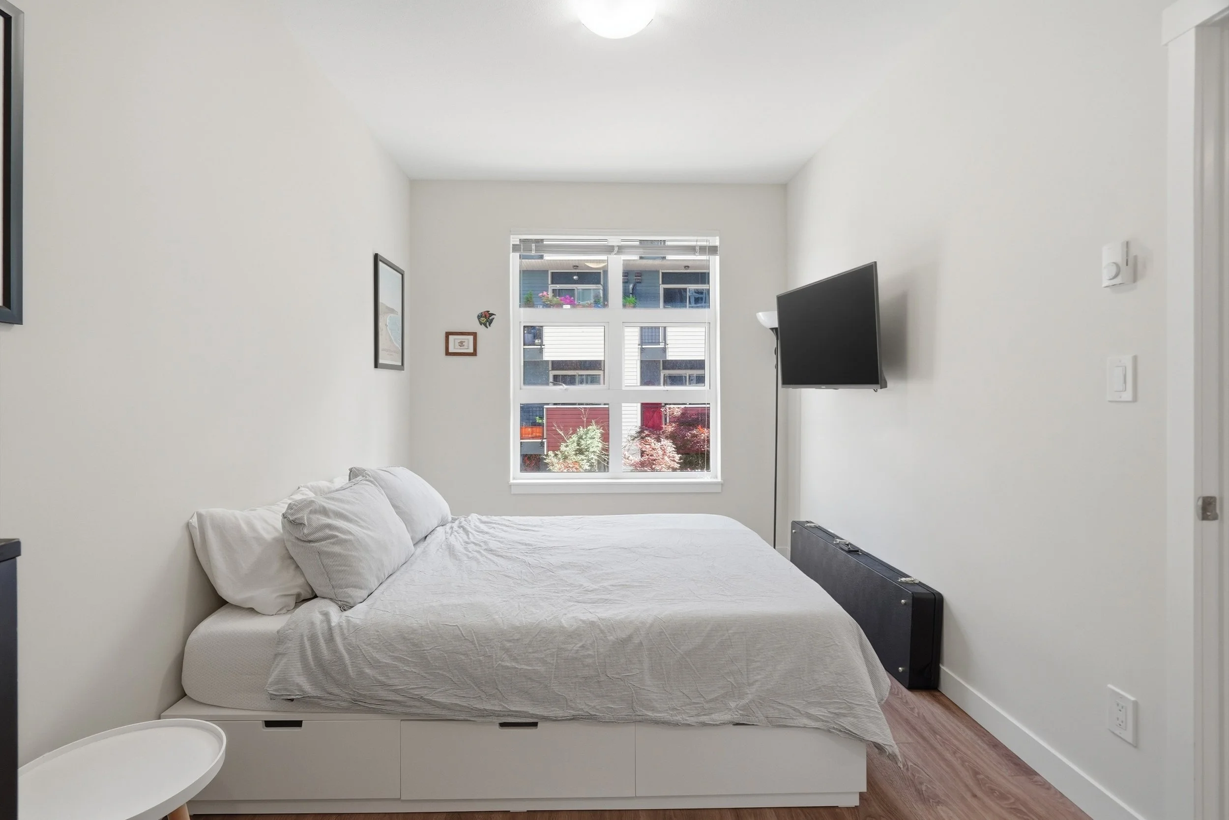 16-211 10838 Whalley Blvd.jpg