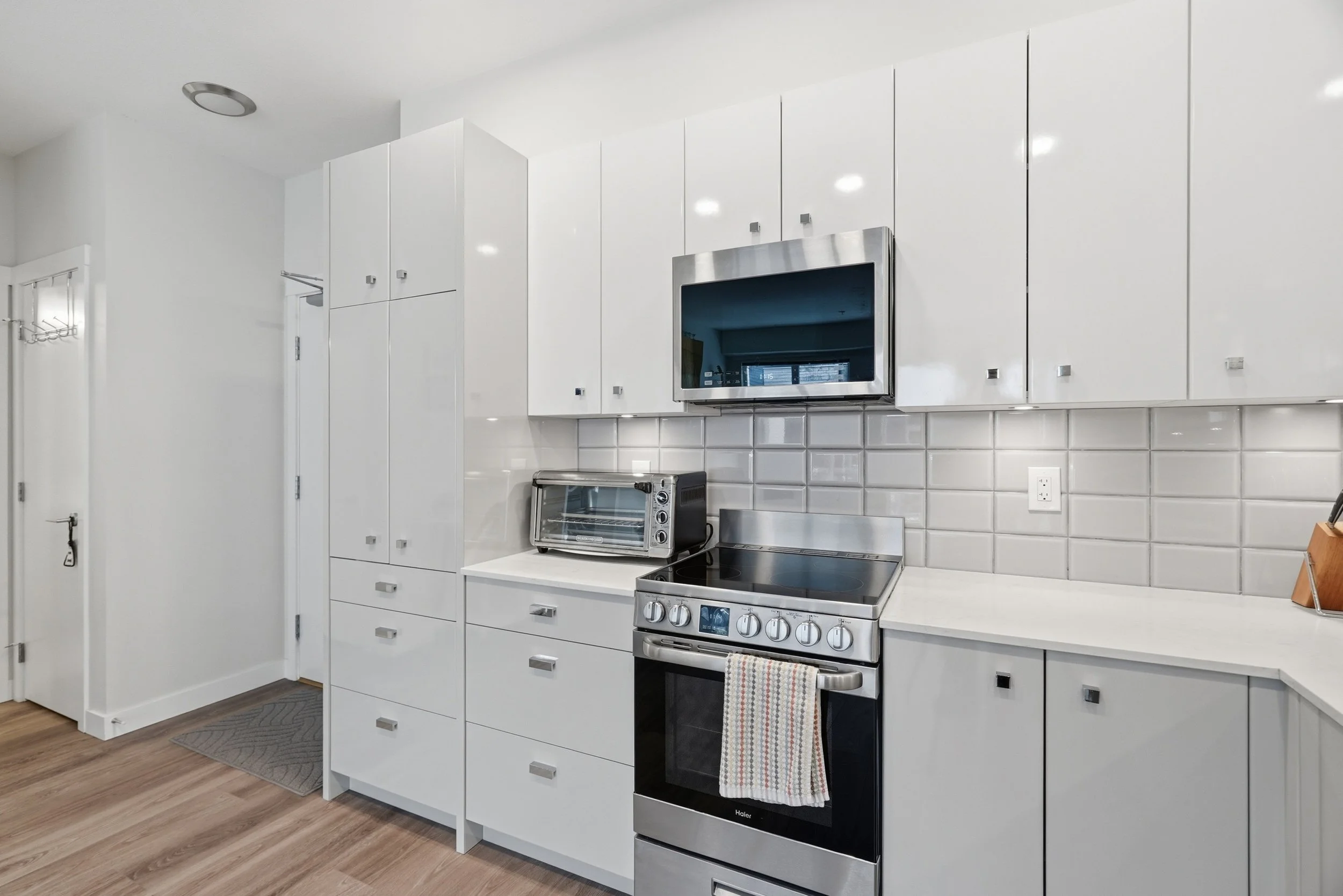 12-211 10838 Whalley Blvd.jpg