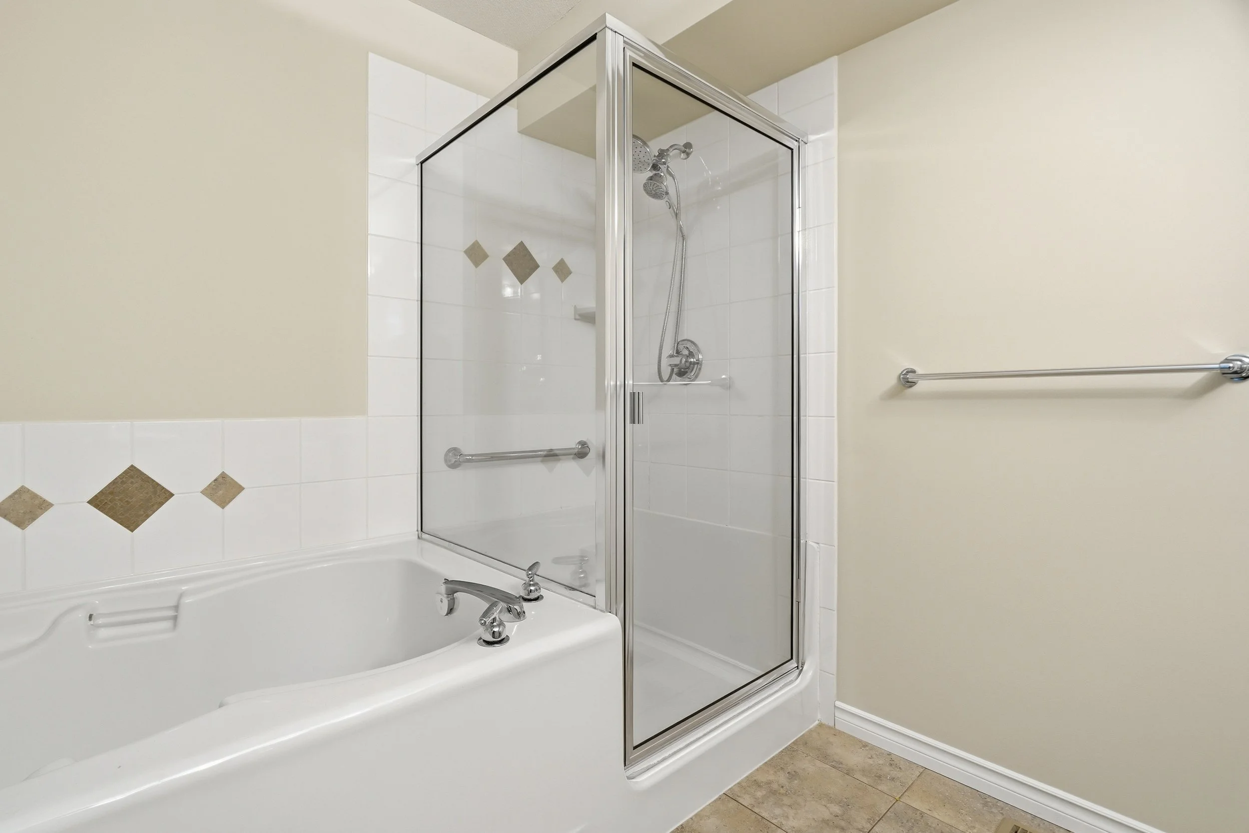 21-8 2281 Argue Street.jpg