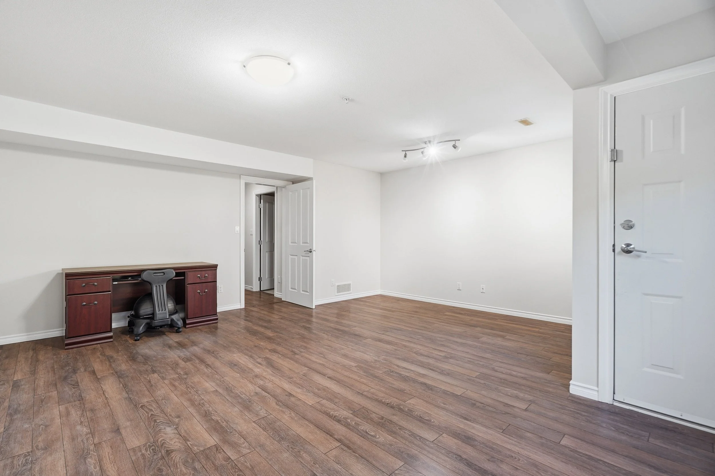 03-8 2281 Argue Street.jpg