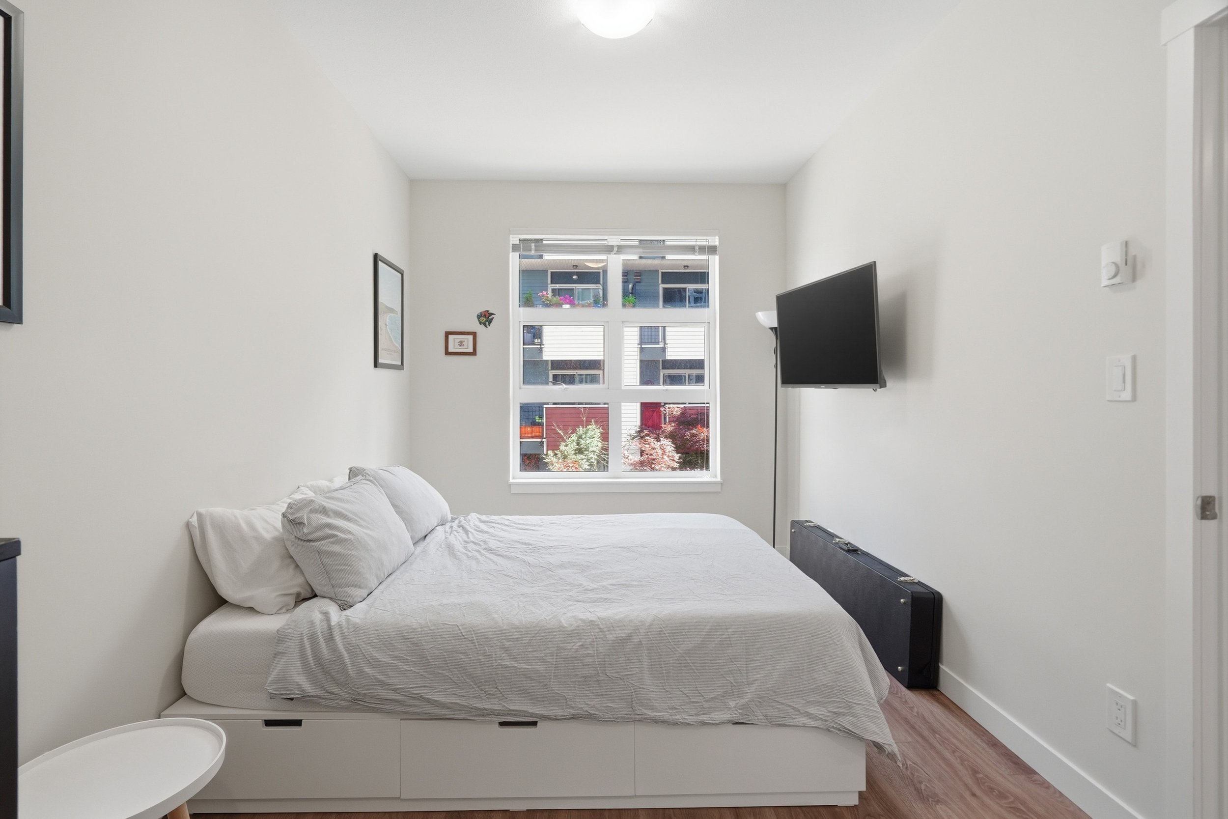 16-211 10838 Whalley Blvd.jpg