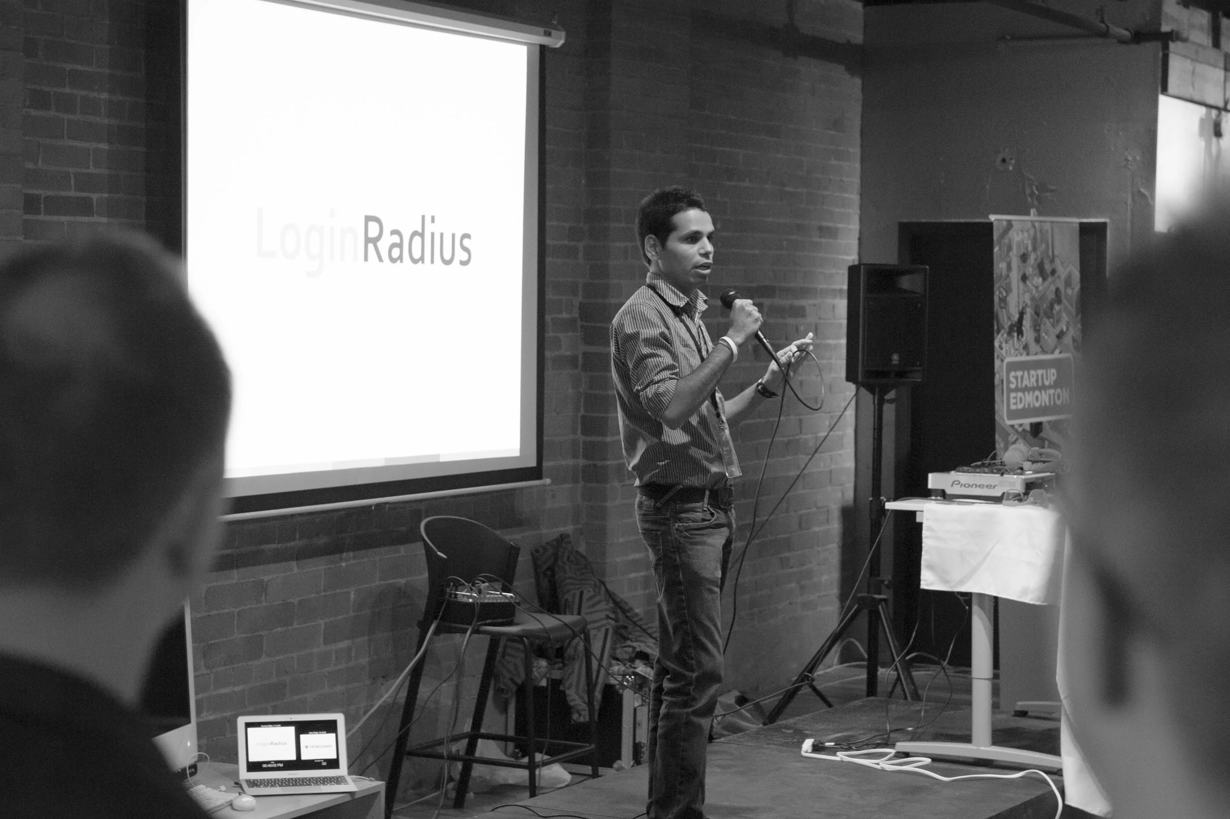 Rakesh Soni pitches to the crowd at Launch Party 3. Interested in participating in Launch Party 9? Applications are now open! 