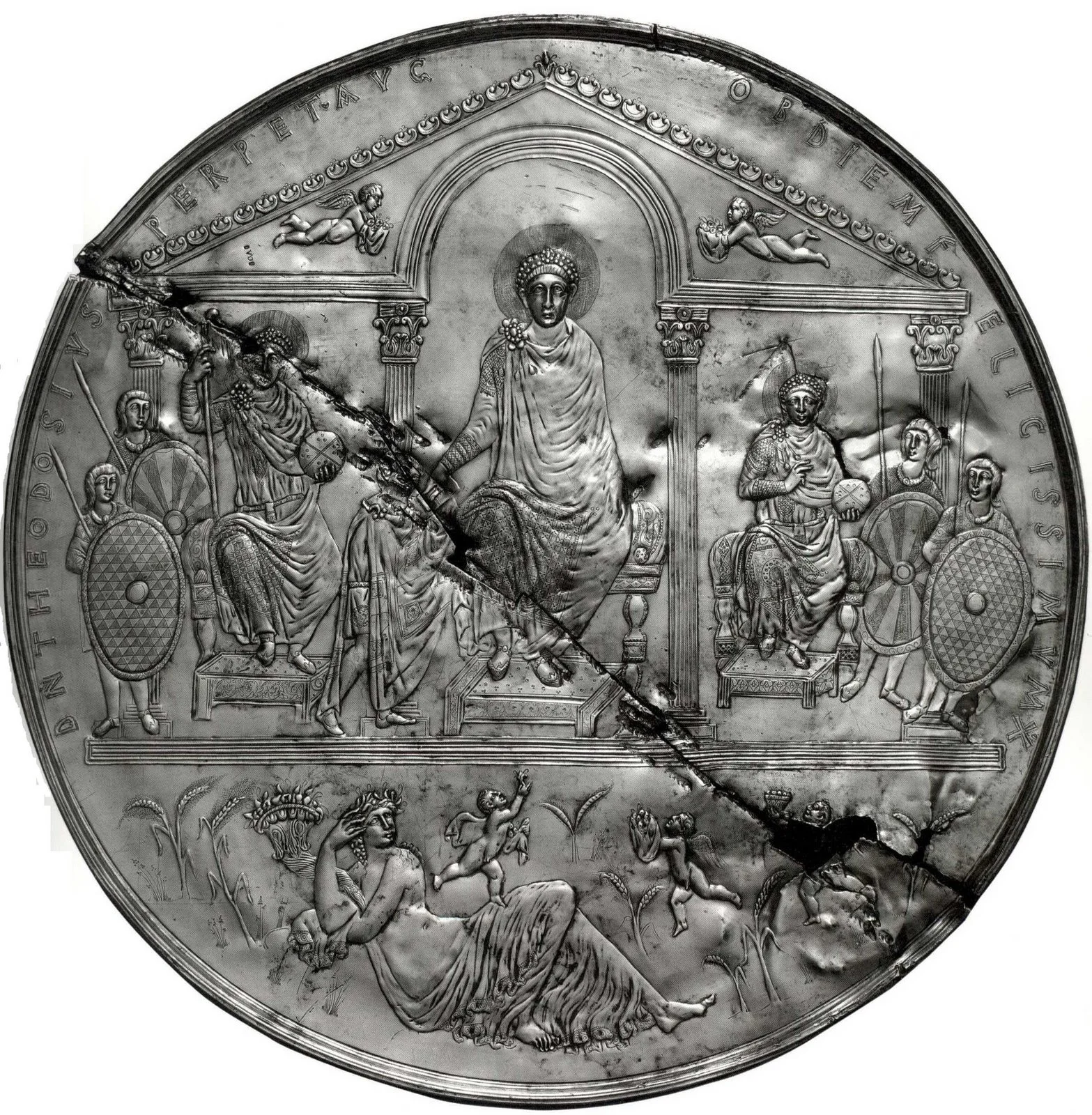 Theodosius+Missorium?format=2500w