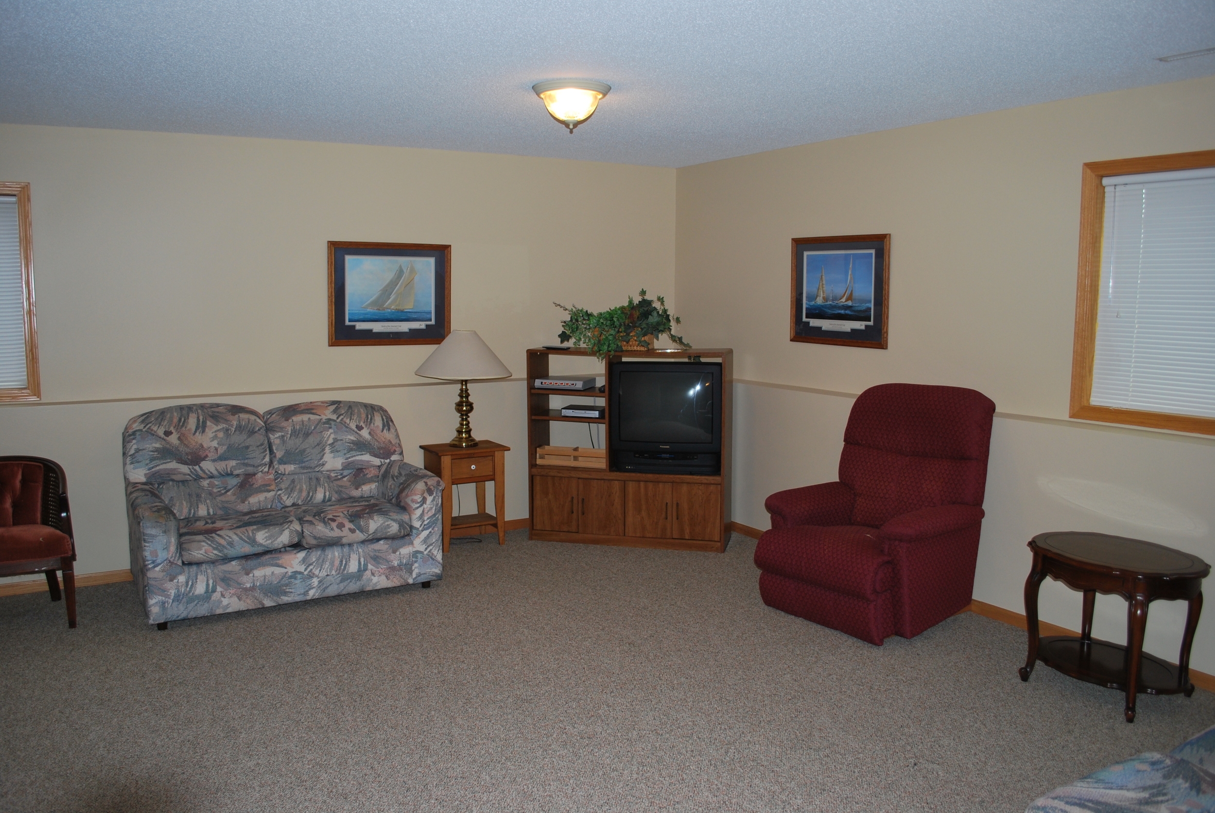 Basement Entertainment Area - Western Star (AFC)