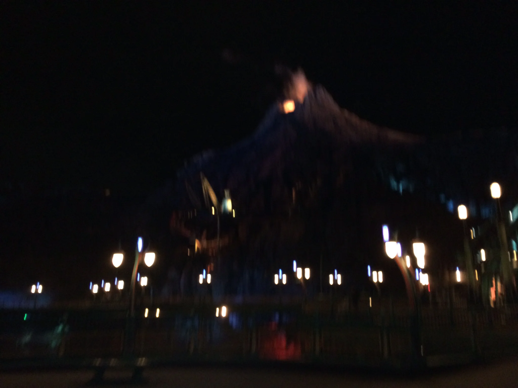 Premiere of FOR 20 ELECTRIC KEYBOARDS