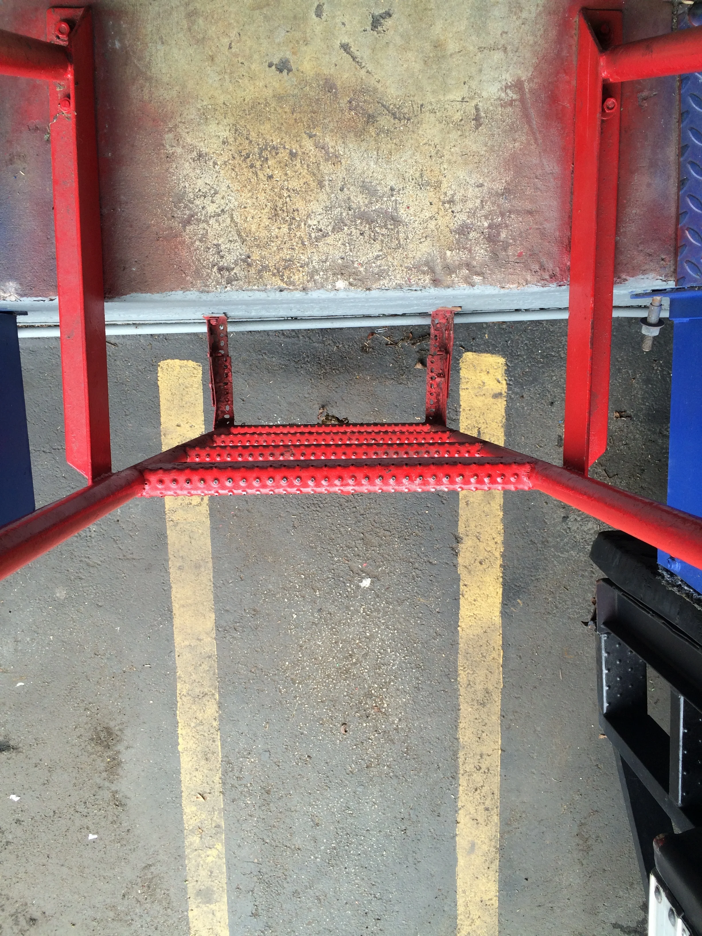 Four Miniatures and a Prelude for a Somewhat Large Chamber Orchestra