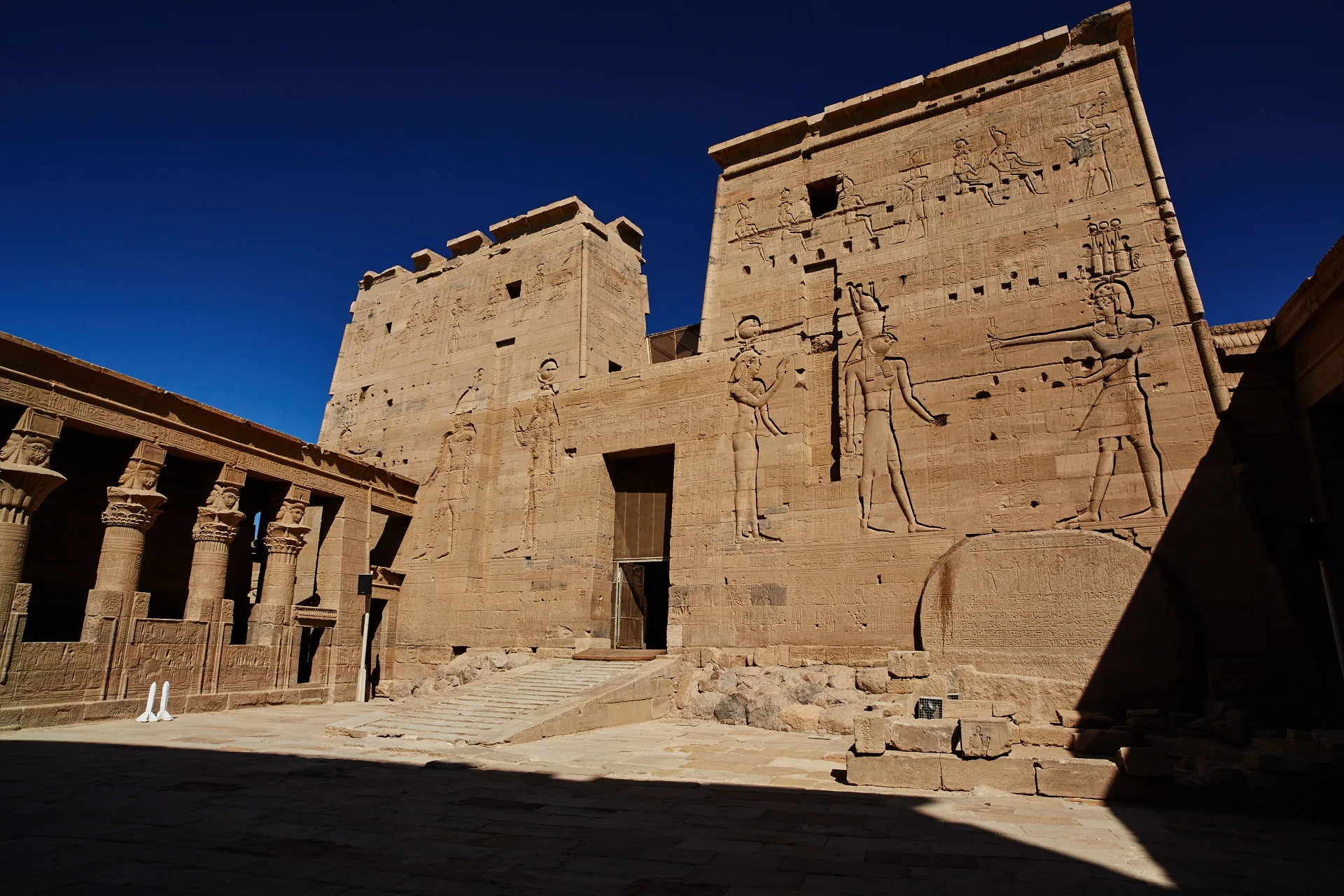 Aswan_Luxor_02-12-14_5D9A7322 1.jpg