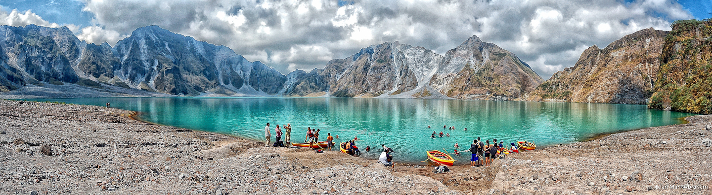 The aftermath of the Mount Pinatubo eruption – a beautiful crater lake. jmabraham/Flickr (CC BY-NC 2.0)