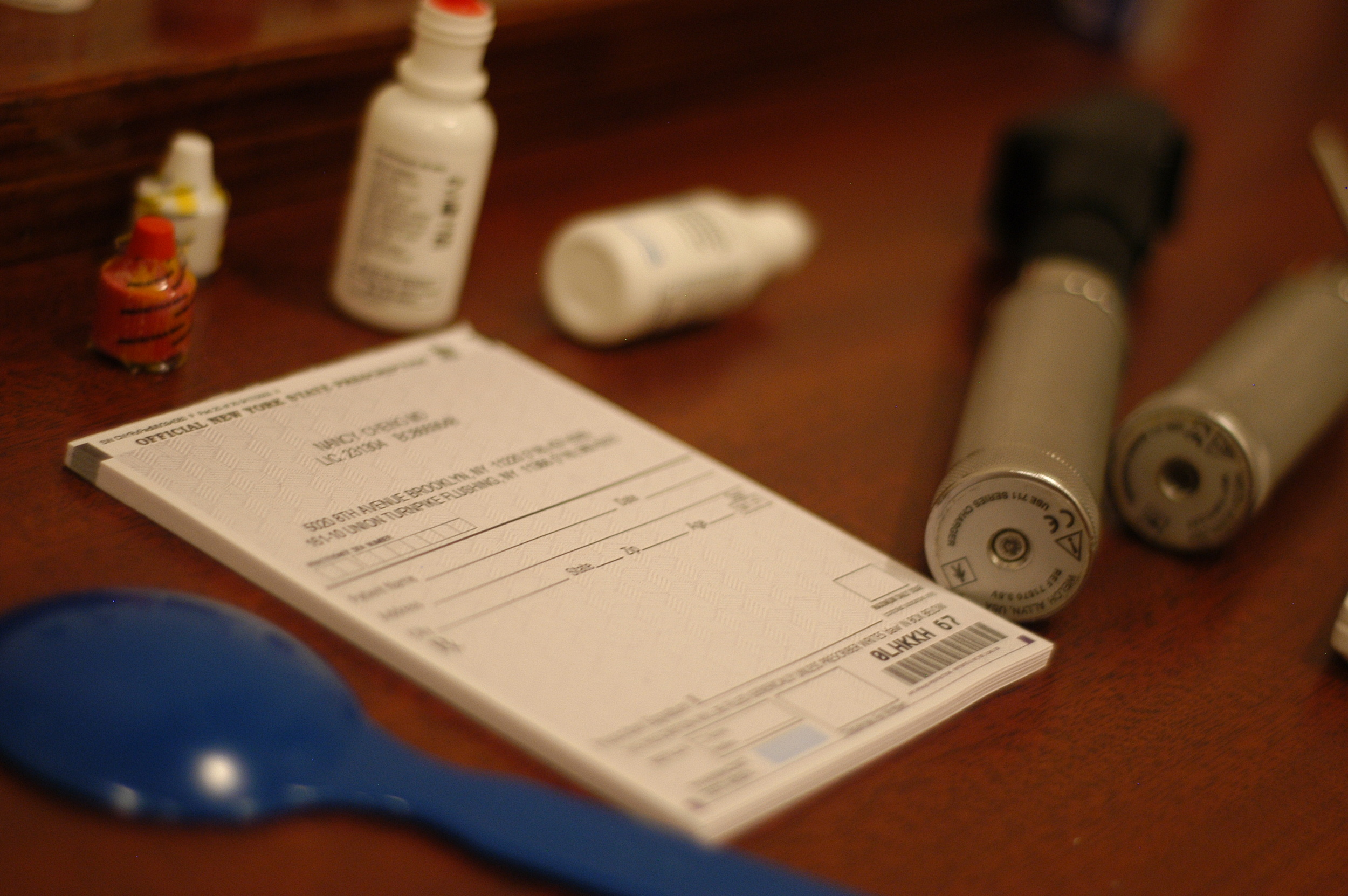 Some treating physicians are uncertain on how to use pharmacogenomics in their clinics . Calvinnivlac/Flickr (CC BY-NC-ND 2.0)