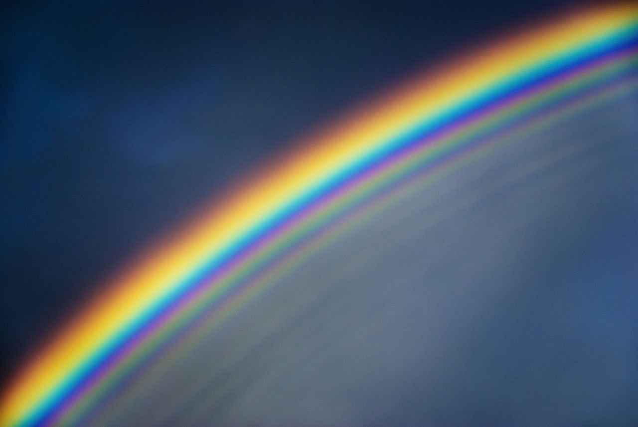 Supernumerary bows appear as extra bands alongside the main rainbow. Mika-Pekka Markkanen/Wikimedia Commons (CC BY-SA 4.0)