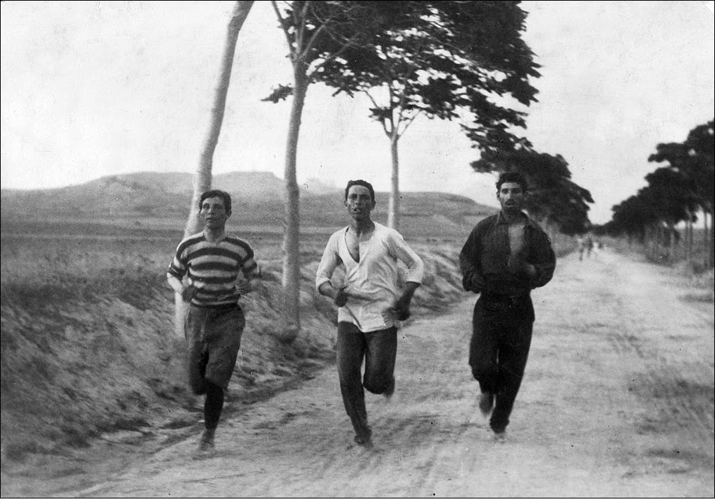 Three athletes training for the 1896 Olympic Games marathon. Burton Holmes/Wikimedia Commons (public domain)