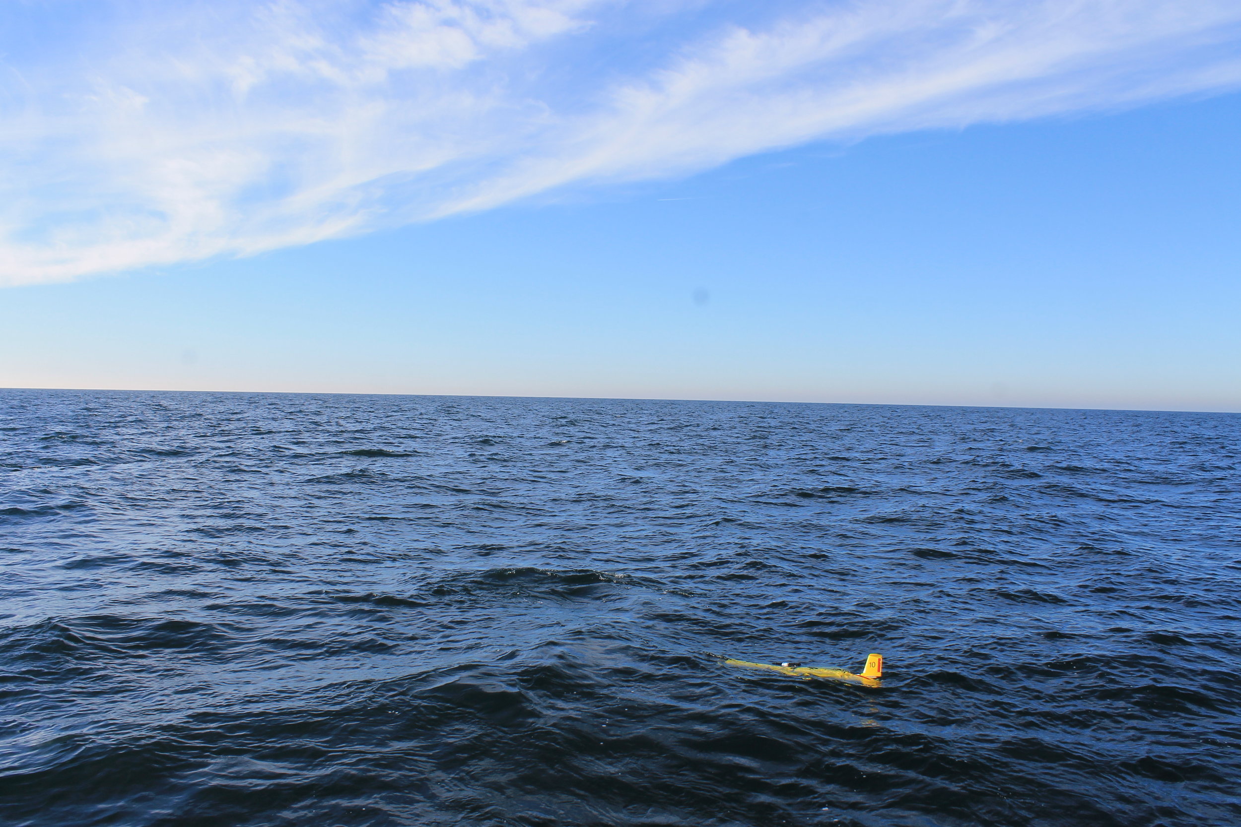 Glider 10 heads off into the Atlantic Ocean. © Claudia Geib.