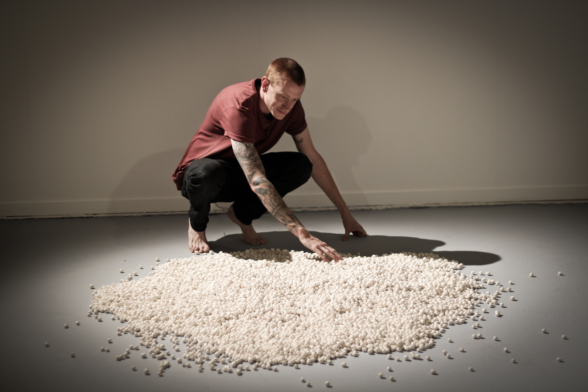 Through his work One Drop of Blood, Dan Elborne reflects on his mother’s experience with breast cancer and chemotherapy. © Ben Tupos (used with permission)