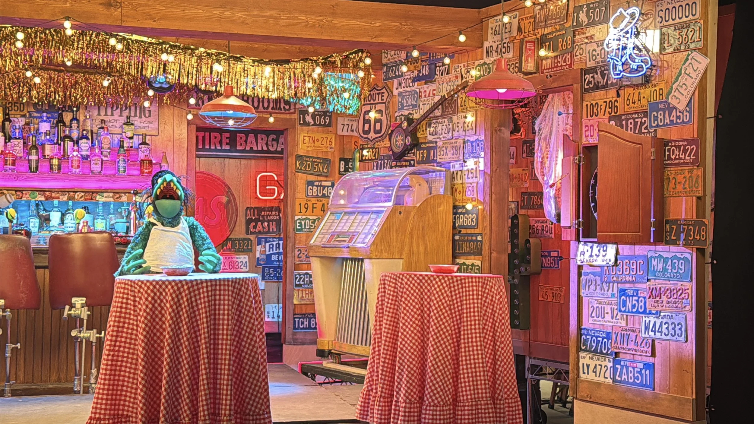 MuppetShow_SabrinaBar_After_Fox-2.jpg