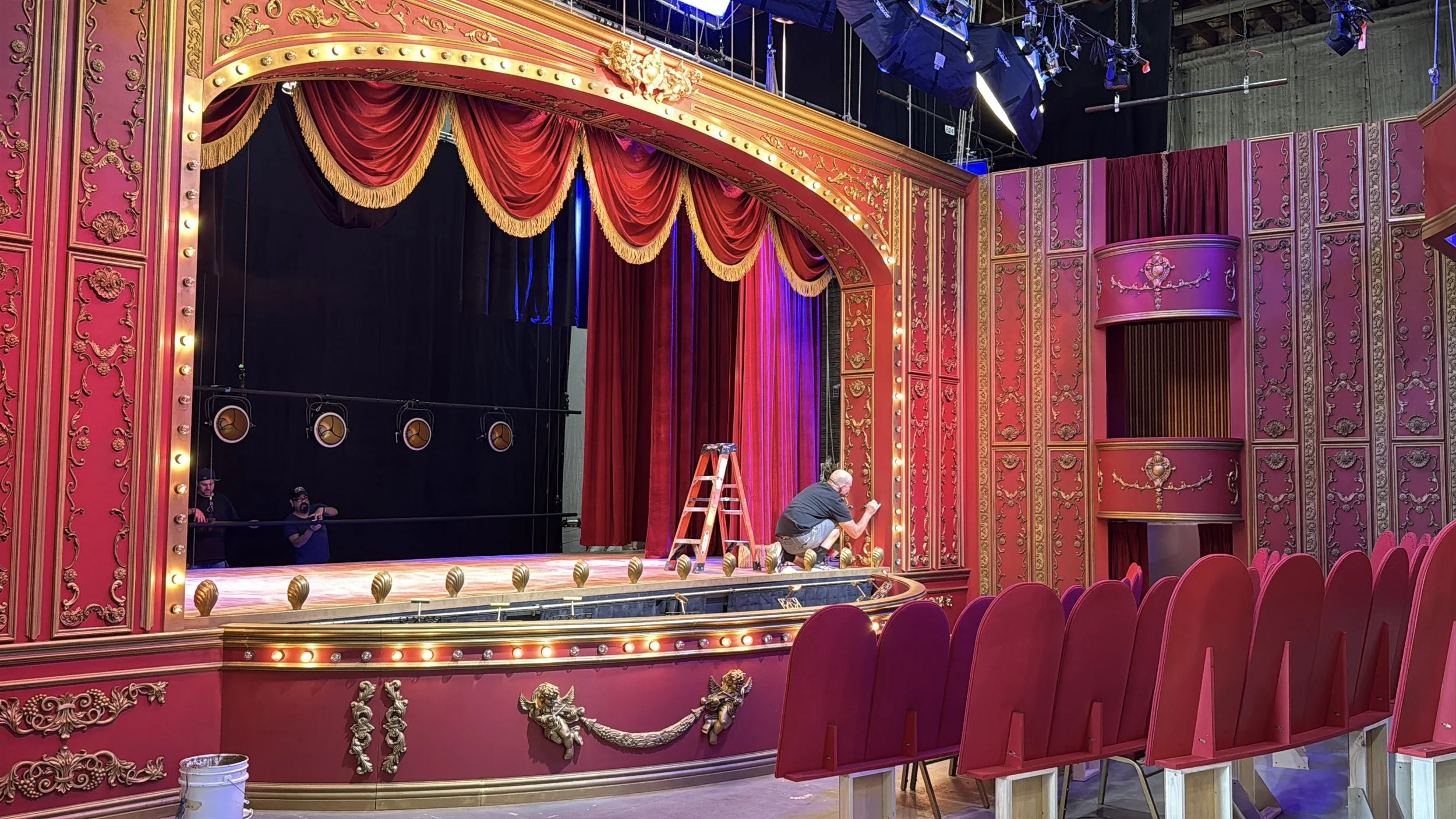 MuppetShow_Theater_BBARTON.jpg