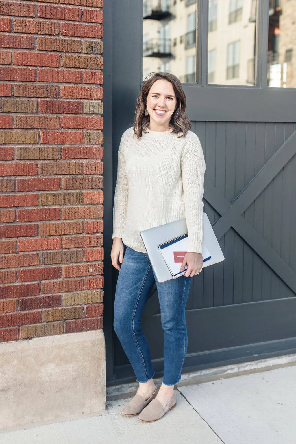 Headshot Credit: Nicole Determan Photography @nicoledetermanphoto