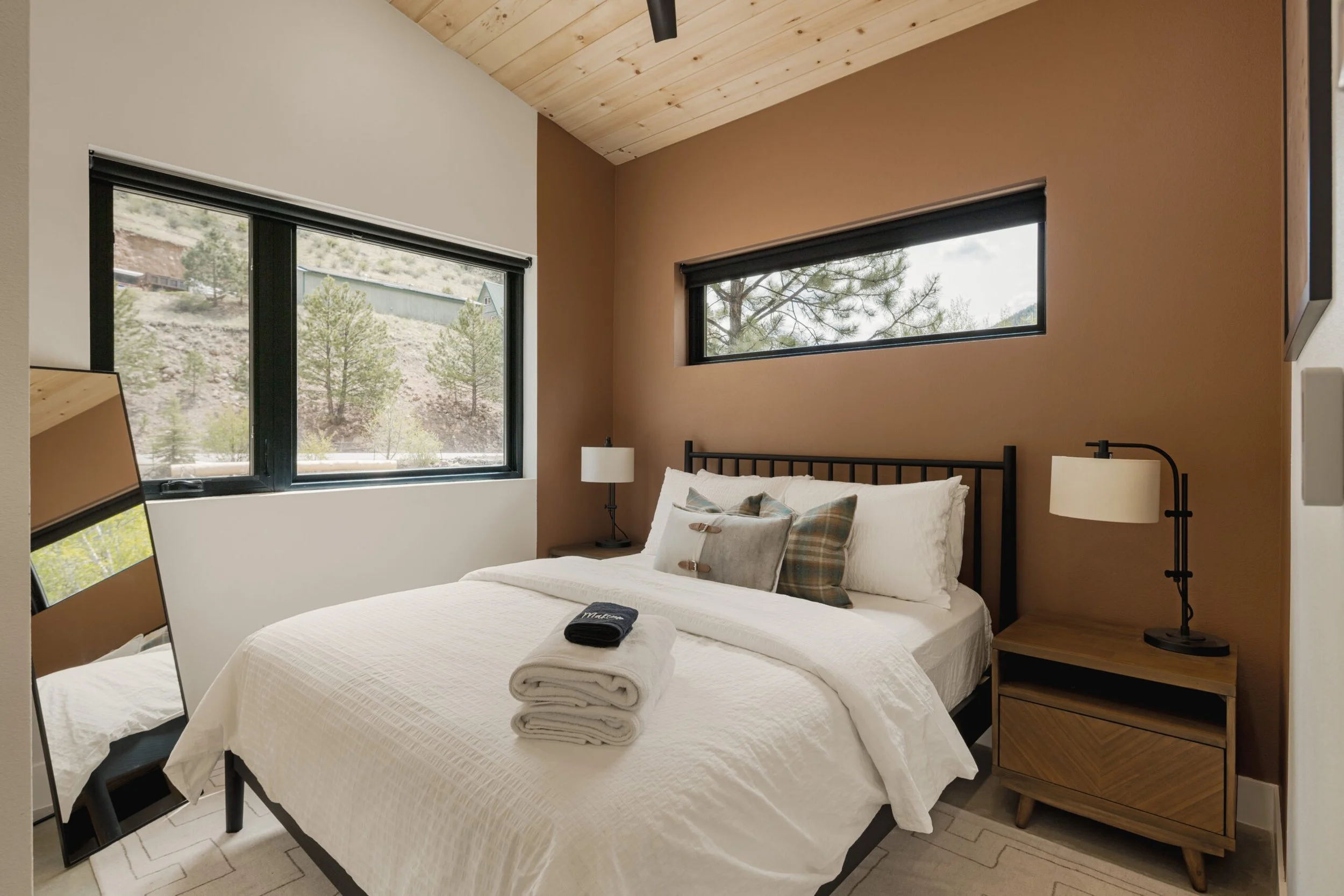 Cabin 4.jpg