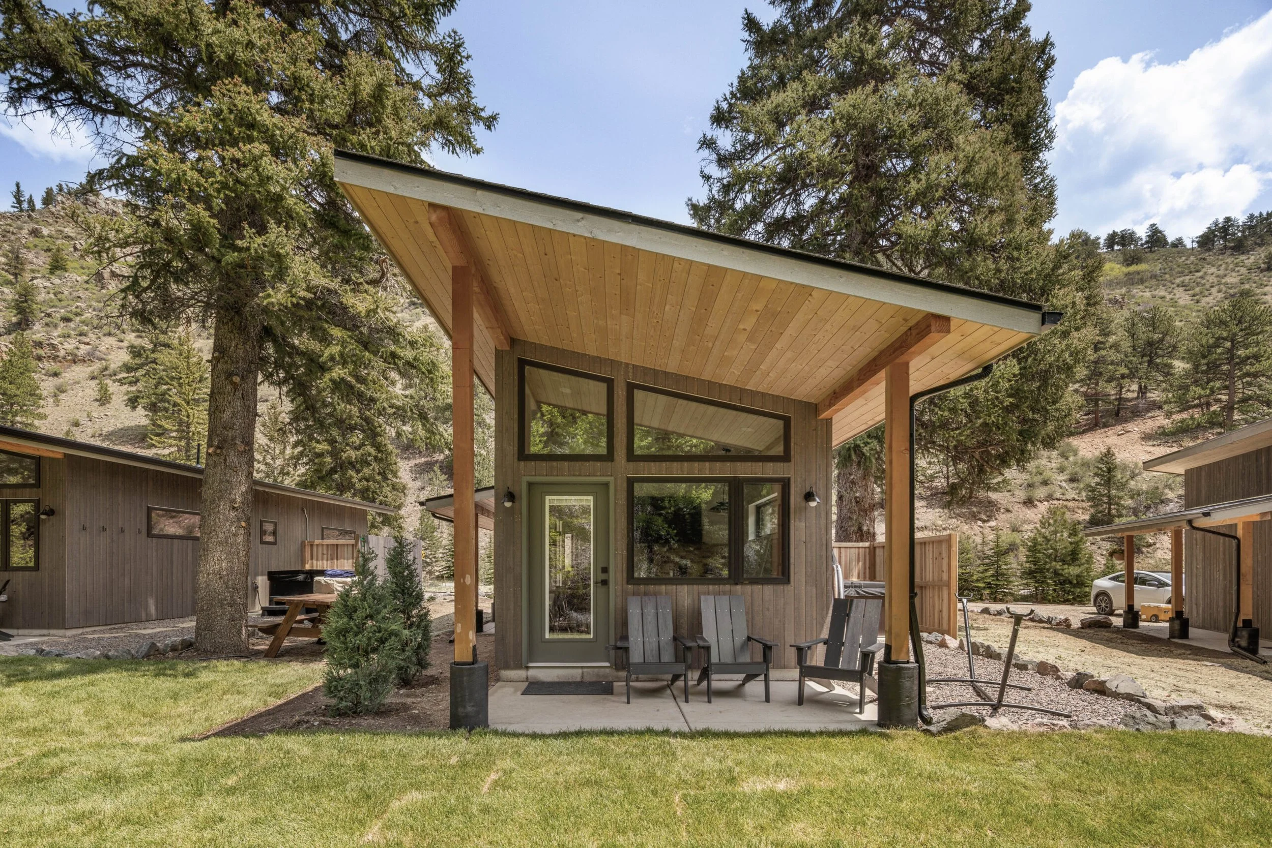 Cabin 5.jpg