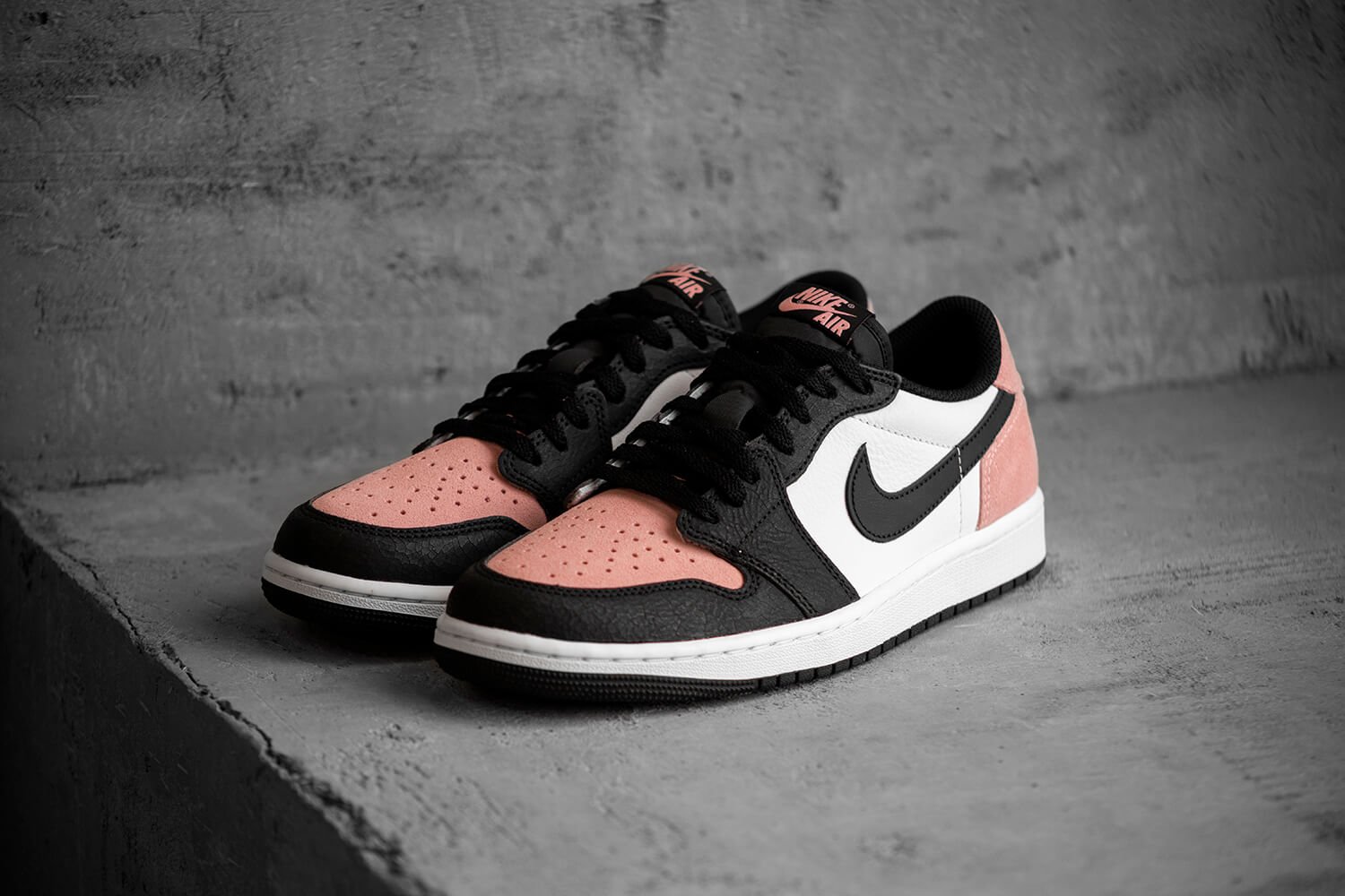 Nike Air Jordan 1 Low OG Bleached Coral-