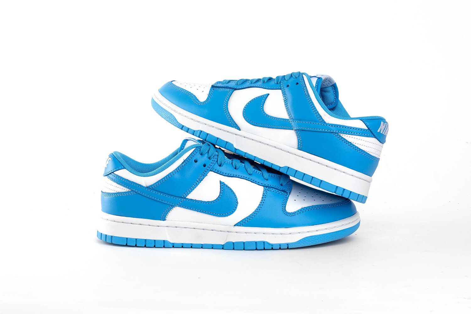 NIKE DUNK LOW \