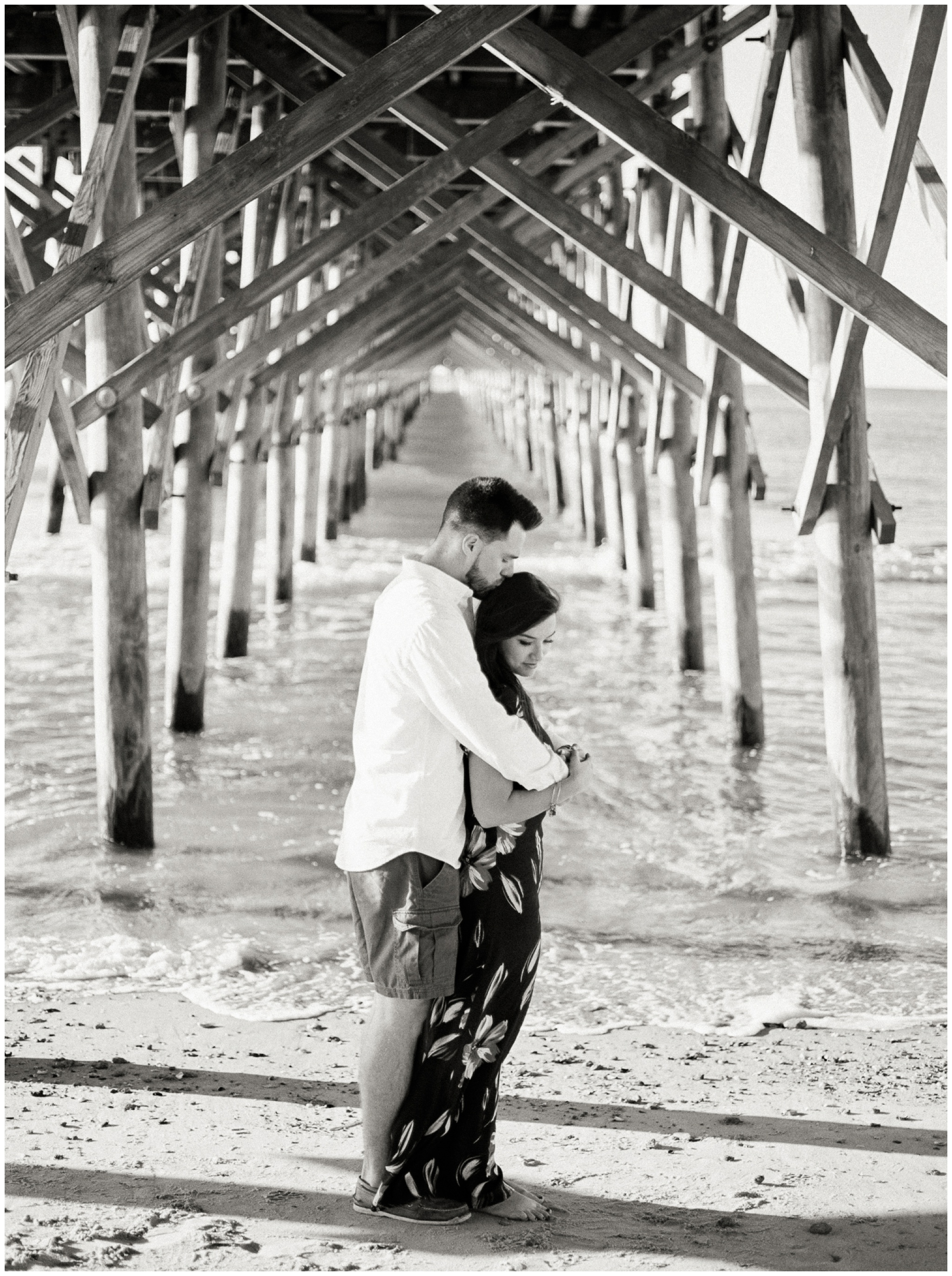 Charleston, South Carolina Engagement Photos. | Juliet Ashley Photography