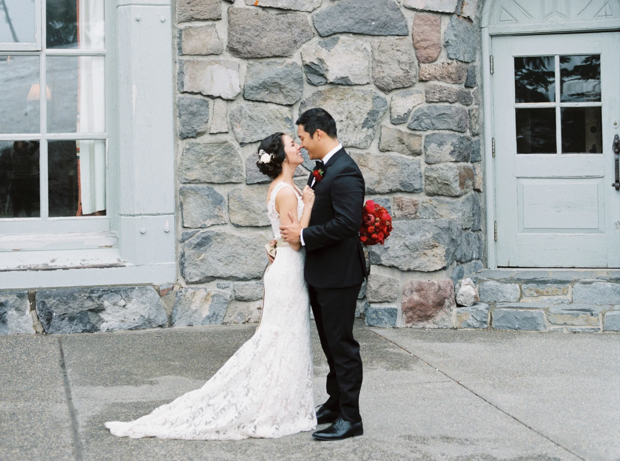 Natalia and Kevin's Timberline Lodge elopement. | To view full post, click here.