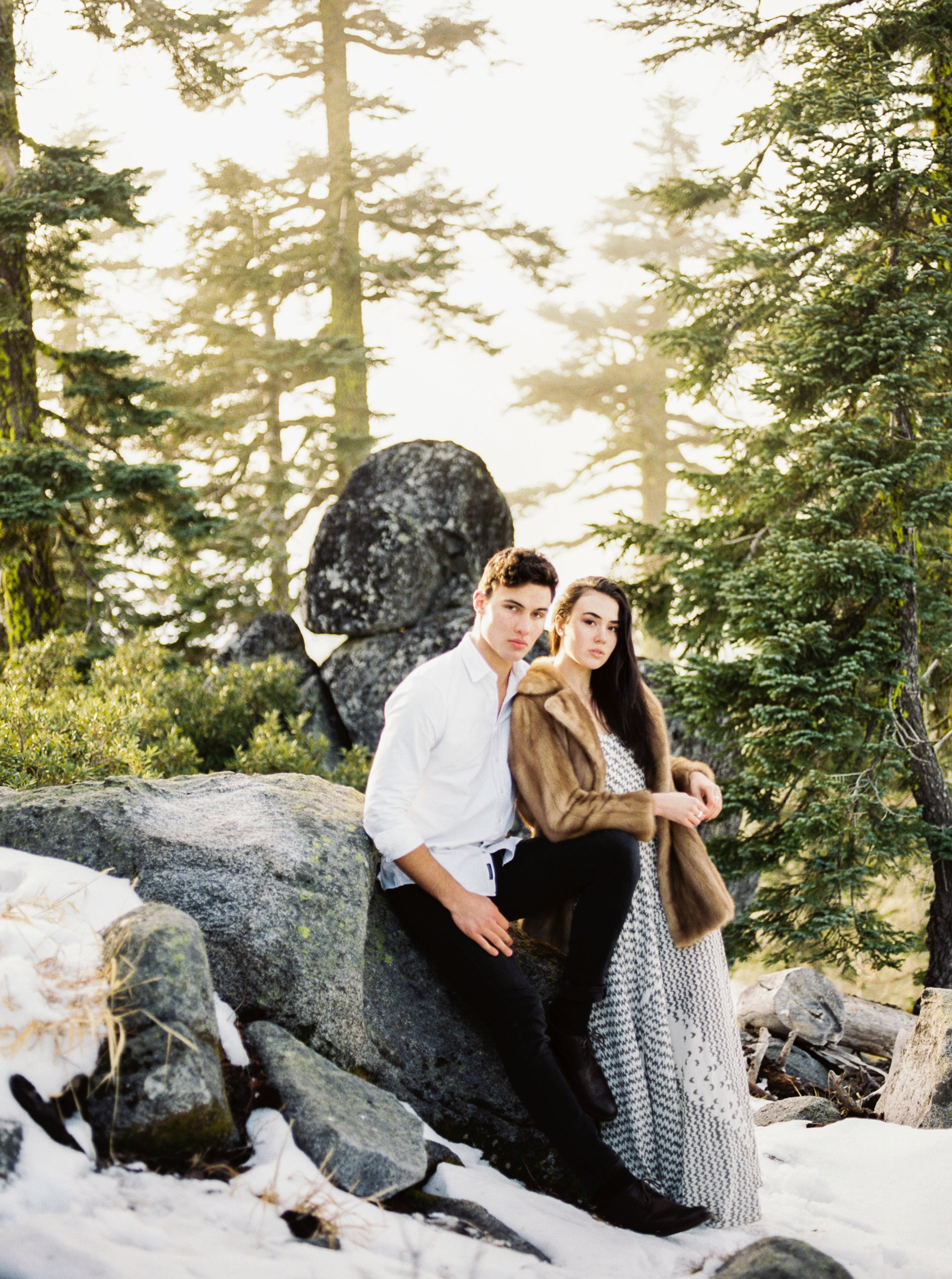 mt ashland engagement photographer