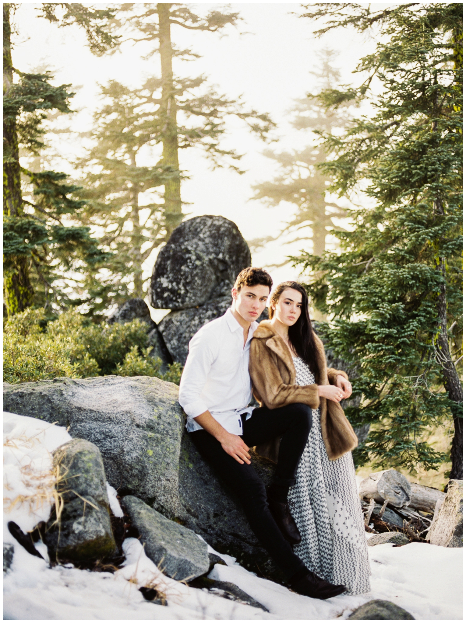 winter engagement session inspiration by juliet ashley photography