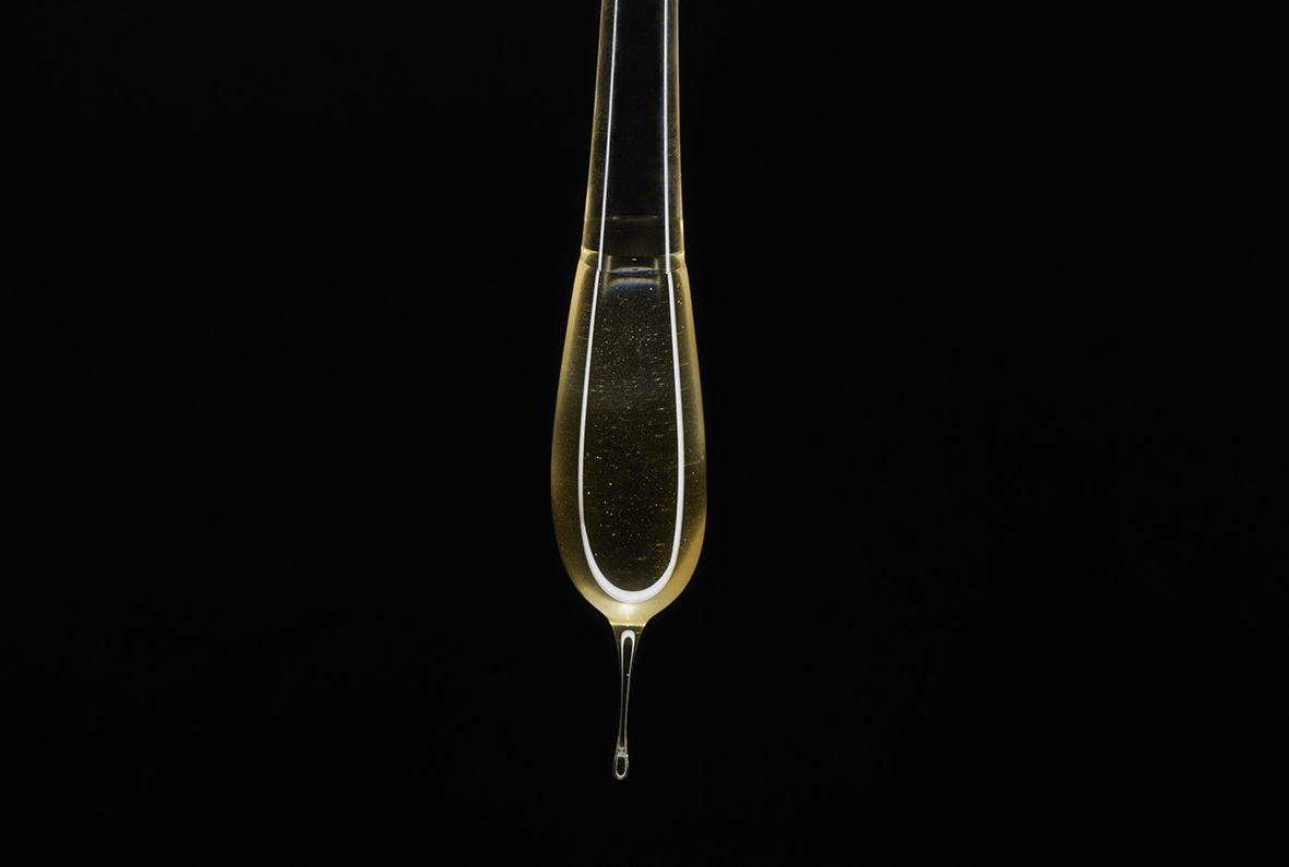 Glass "Goûte" with Honey. Photo: Orion Dahlmann