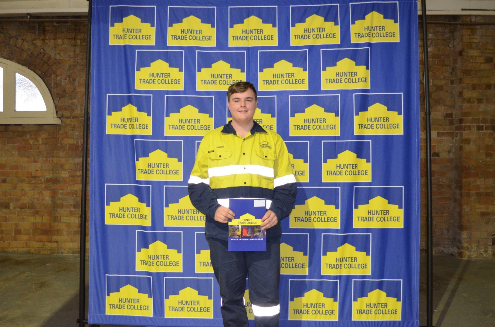 DSC_0143 (Large).JPG