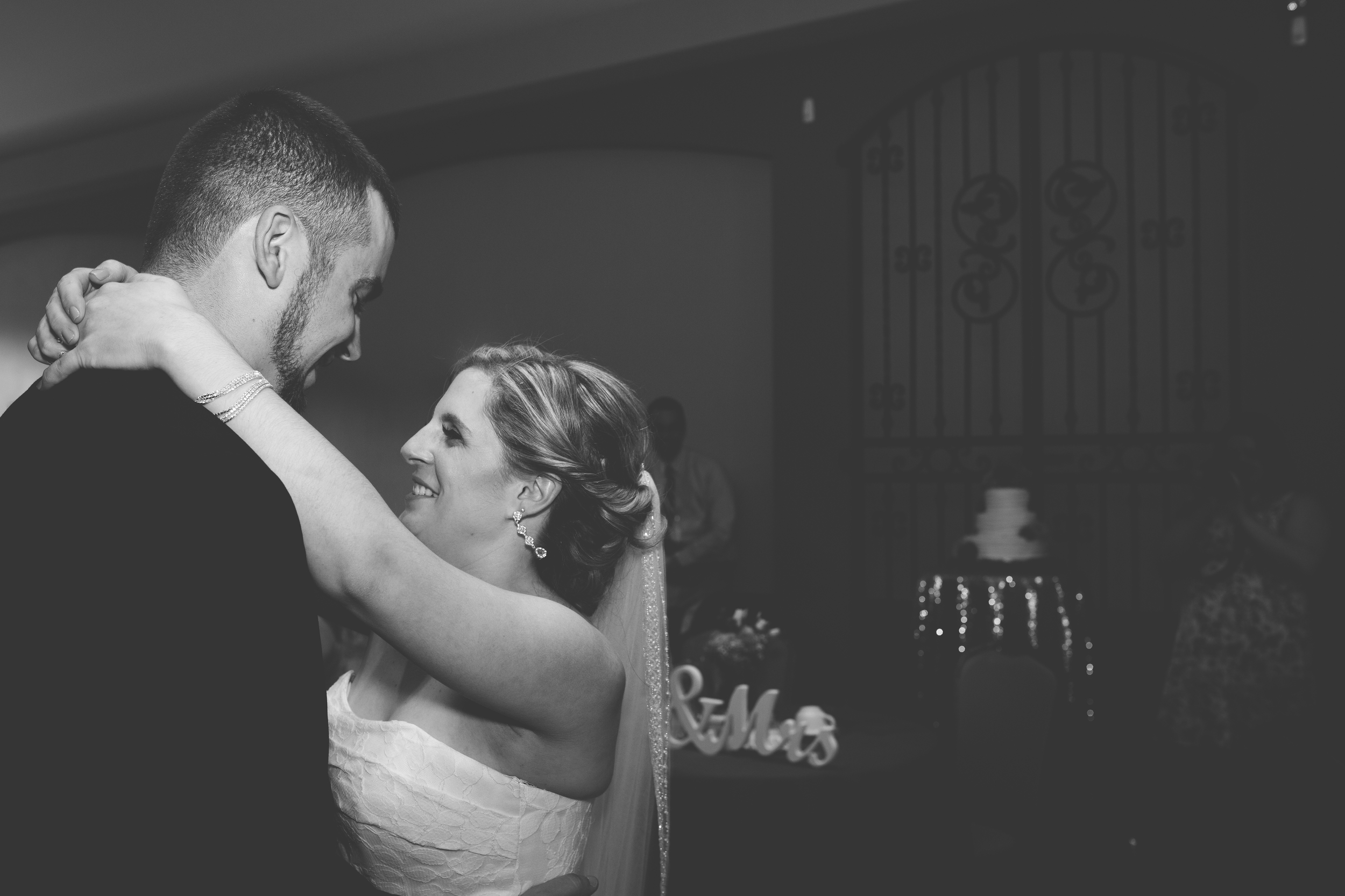 Mr + Mrs Lizewski-280.jpg