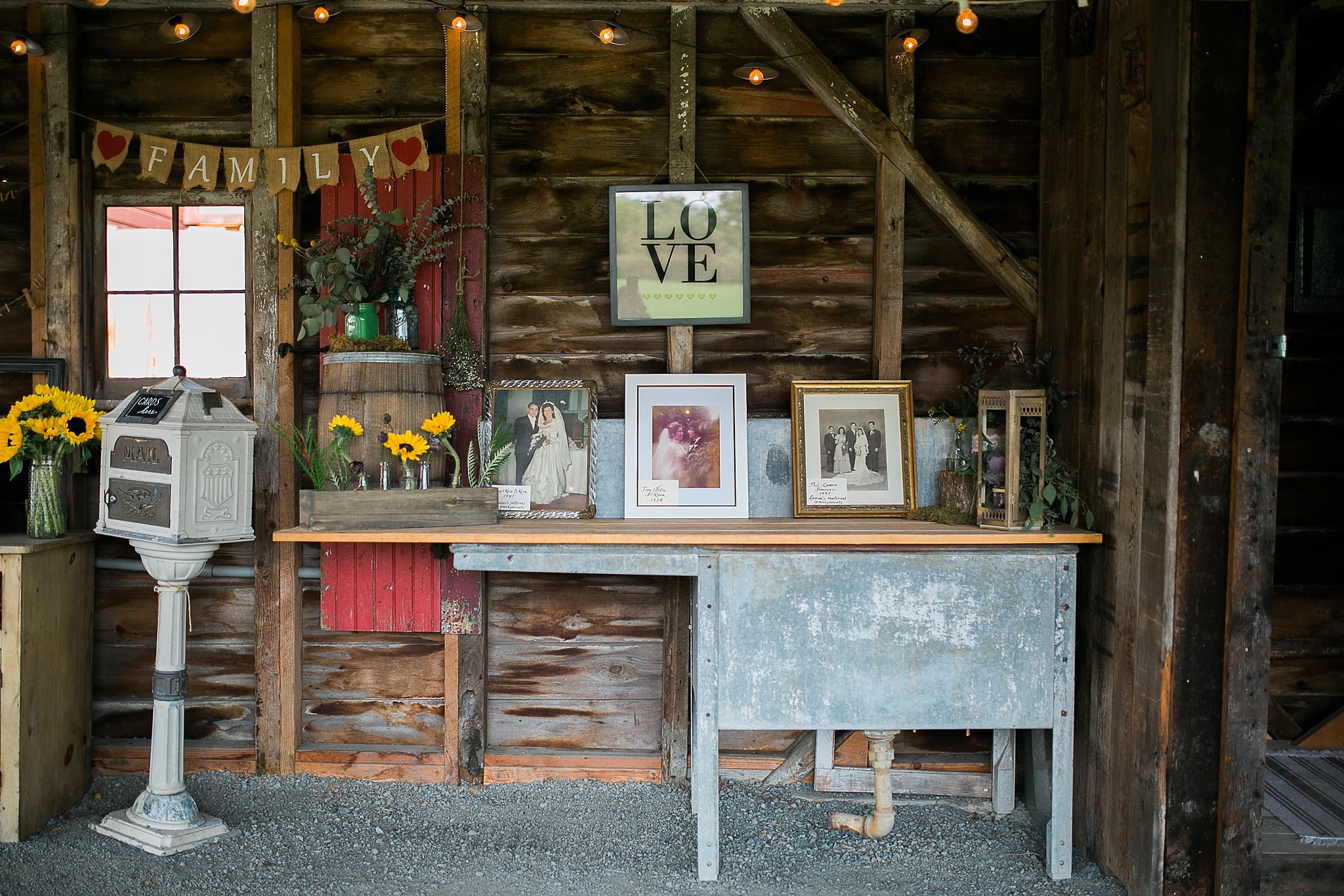 HudsonValleyPhotographerOwlsHootBarnWedding6.jpg