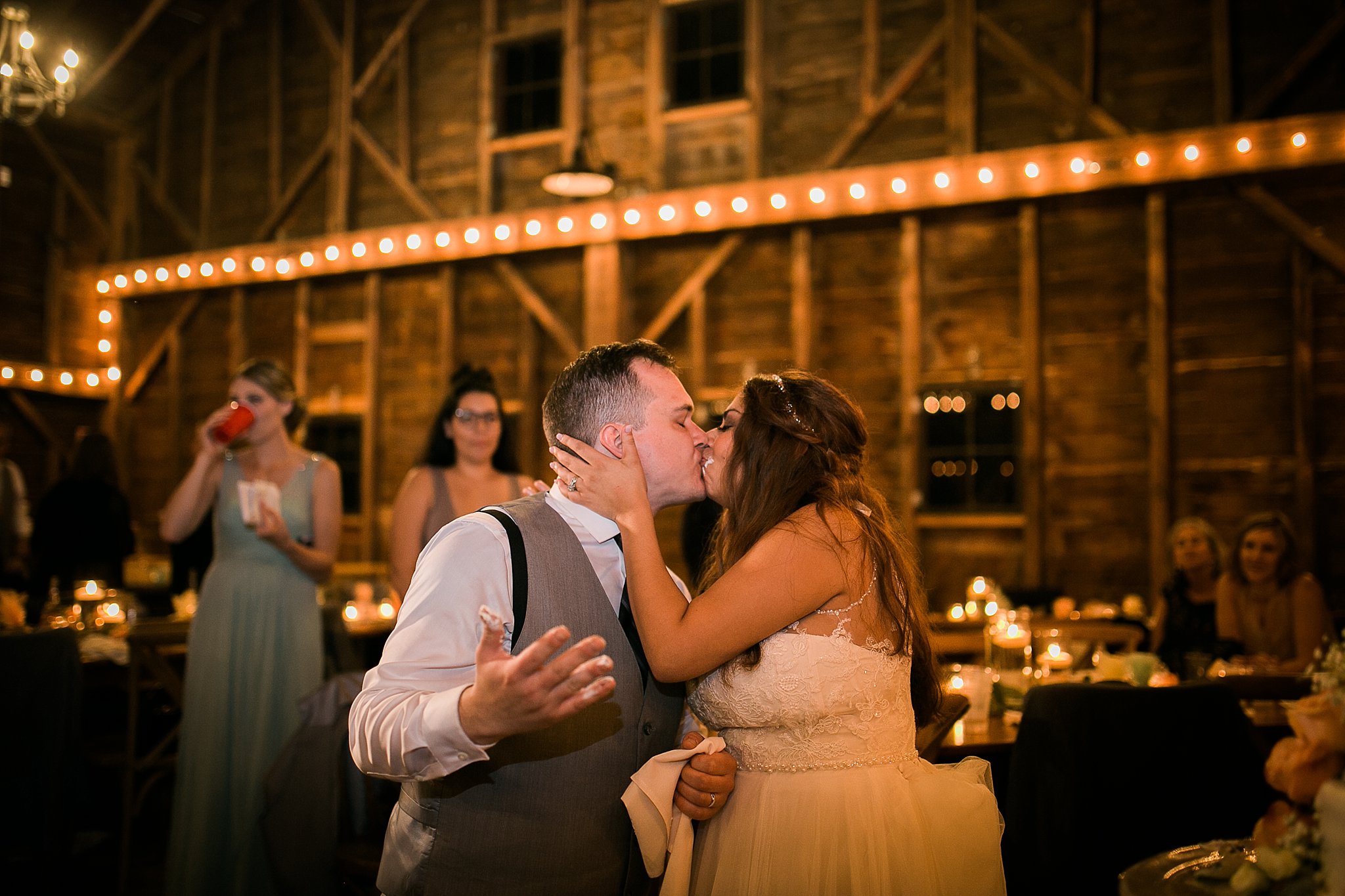 HudsonValleyPhotographerOwlsHootBarnWedding61.jpg