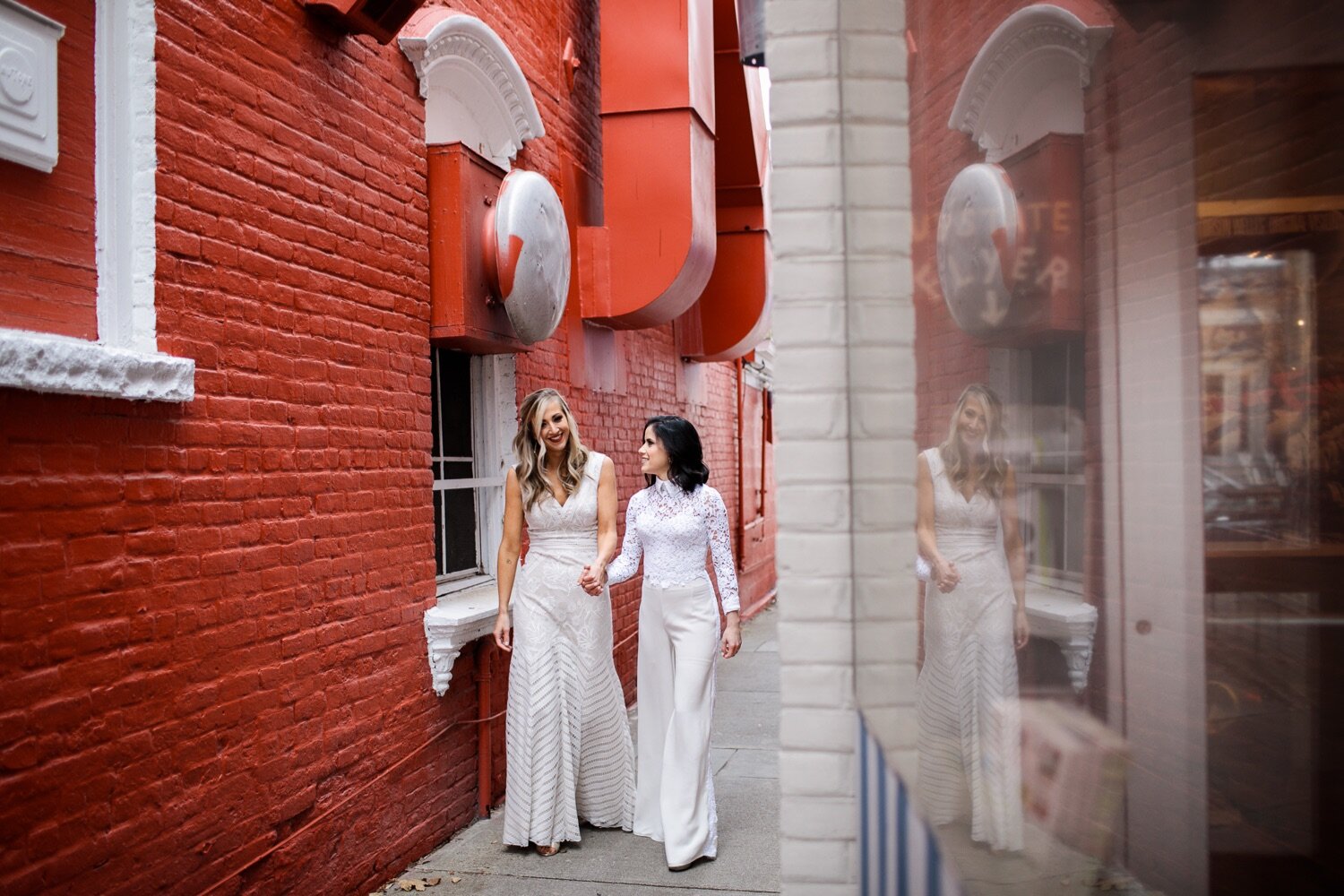 16_Elopement wedding photos of brides in Rhinebeck NY.jpg