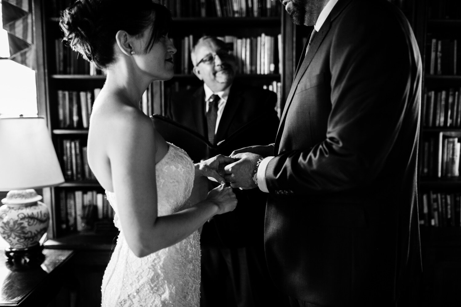 08_Intimate elopement ceremony at the Beekman Arms in Rhinebeck NY.jpg