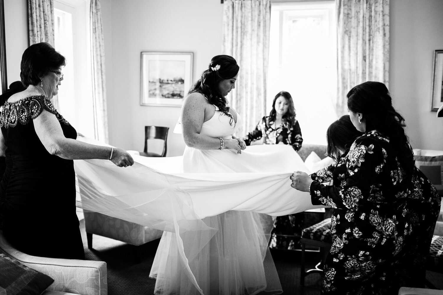 20_Bridesmaids at Whitby Castle wedding in Rye NY.jpg