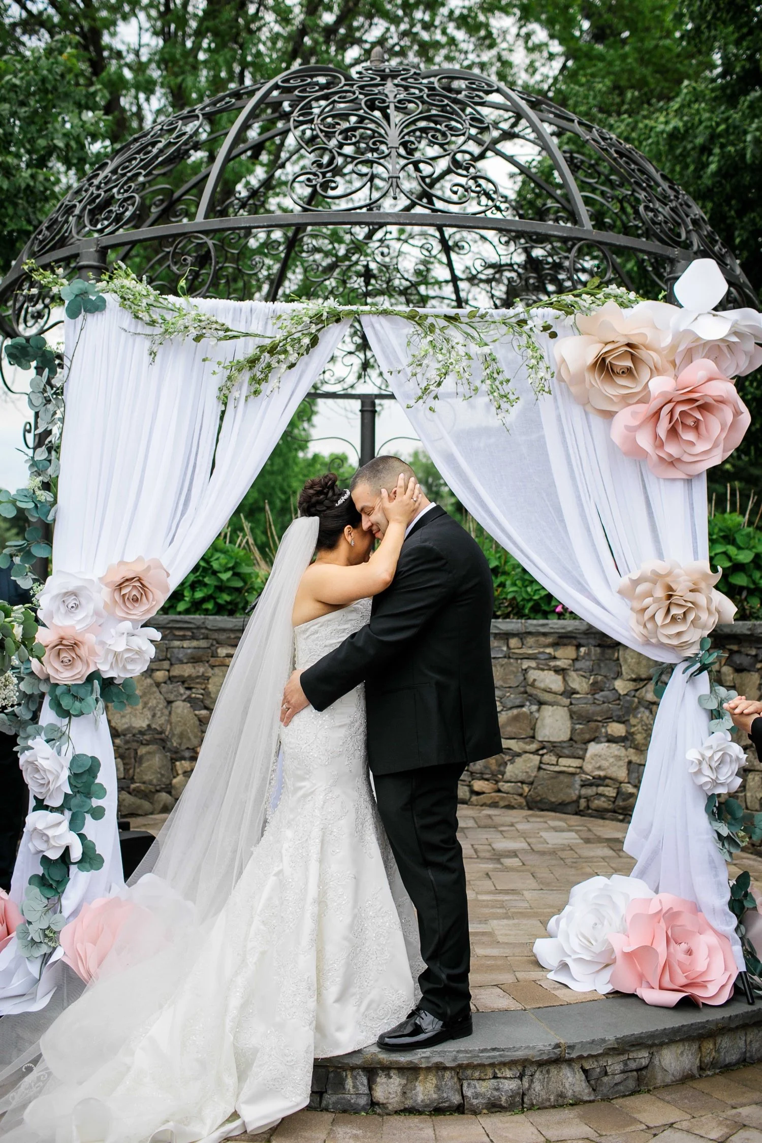 West Hills Country Club Wedding in May 15.jpg