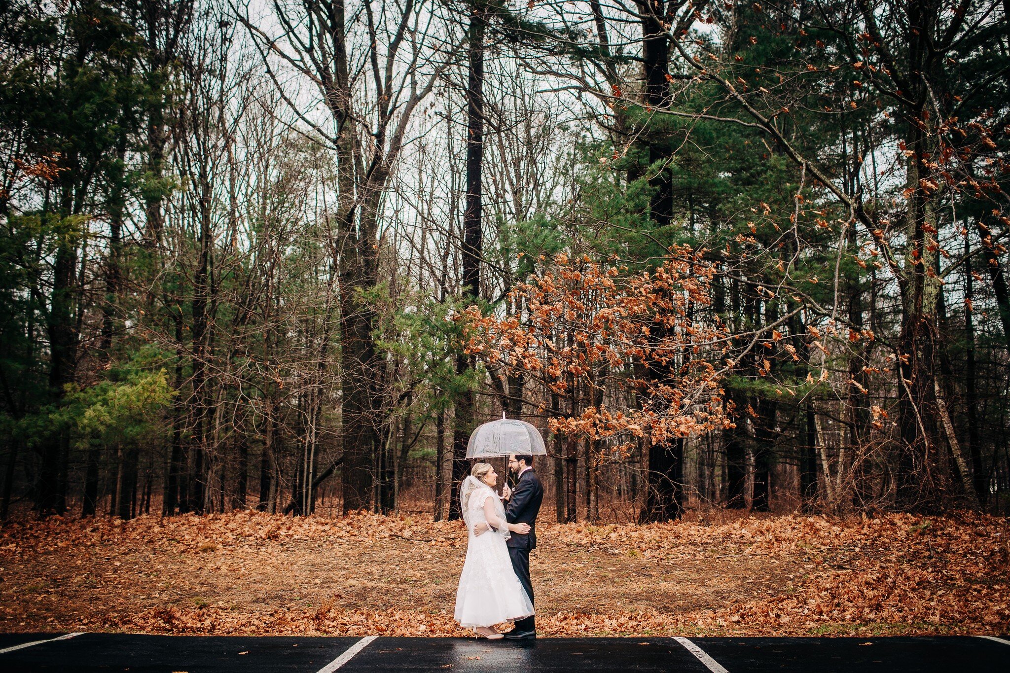 As a wedding photographer who primarily works in the Hudson Valley, it is not often that I get to journey to Albany for a wedding day, but when I do, it&rsquo;s always a treat. There&rsquo;s something about the hustle and bustle of Albany that is app