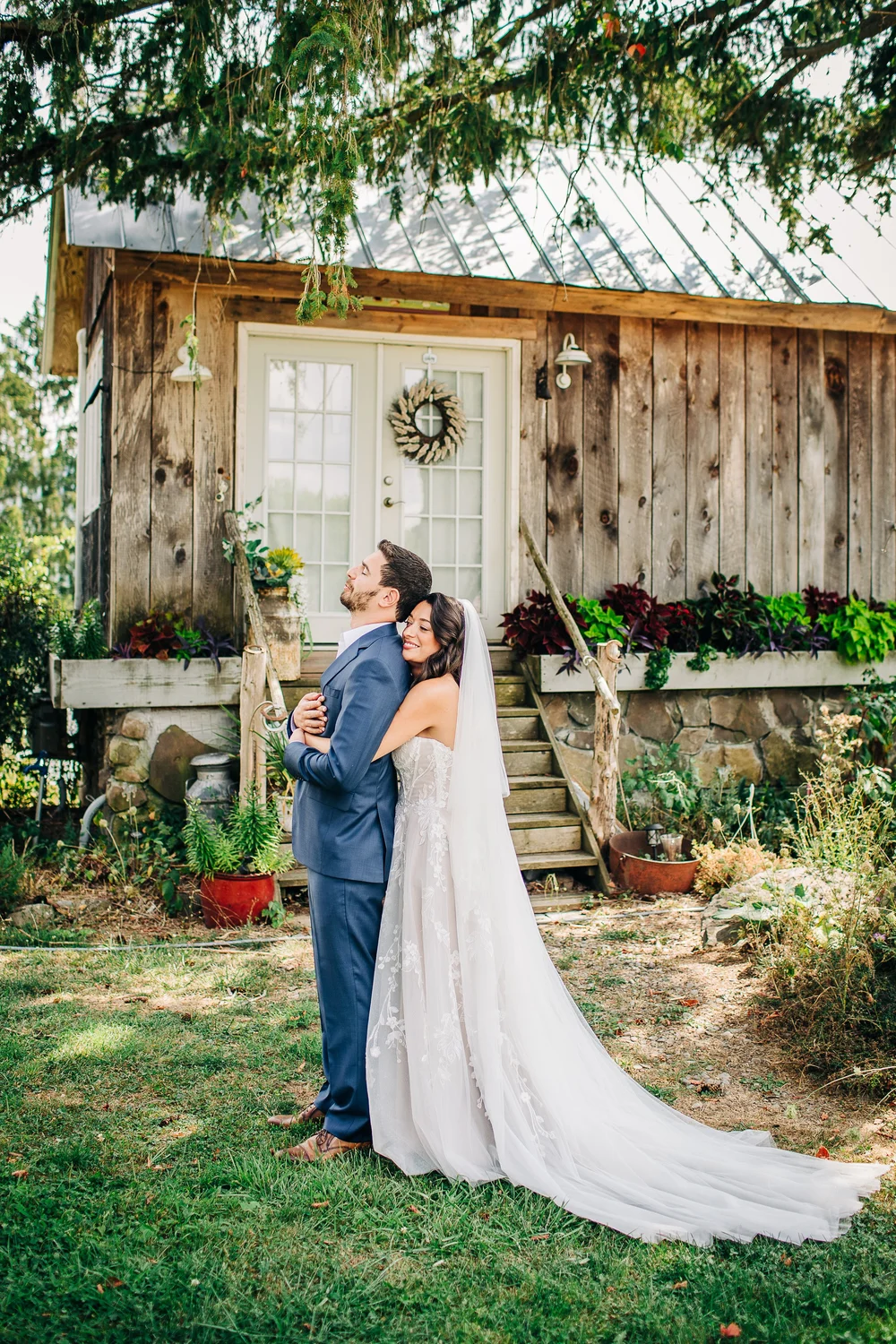 Rustic Ridge View Farm Wedding - Sweet Alice Photography