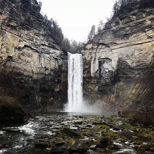Nice morning! ❄️👌🌿
.
.
.
#trailrunning #outdoorwomen #exploreny #trailblazer #taughannockfalls #waterfalls #waterfallspotting #summerplease #runny #twithica #fingerlakes #ithacaisgorges #cornell #ithacacollege #ithaca #everexploring #everexploringg