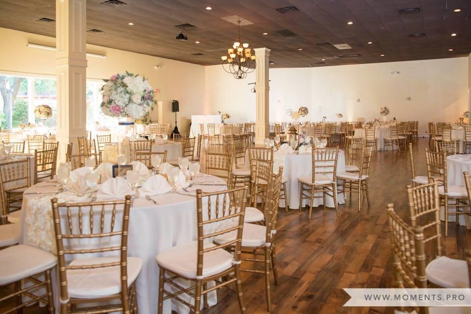 Quartz Room - Emily and Josh Wedding.jpg