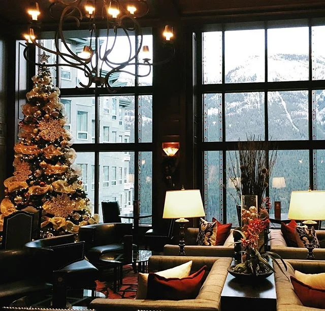 The @rimrock_resort in Banff is looking festive for the #QuantifiedFarm Conference this week!
.
.
.
.
.
#yyc #yycliving #yycnow #capturecalgary #captureyyc #calgarylife #eventprofs #yycevents #yycbusiness #hustle #girlboss #womenentrepreneurs