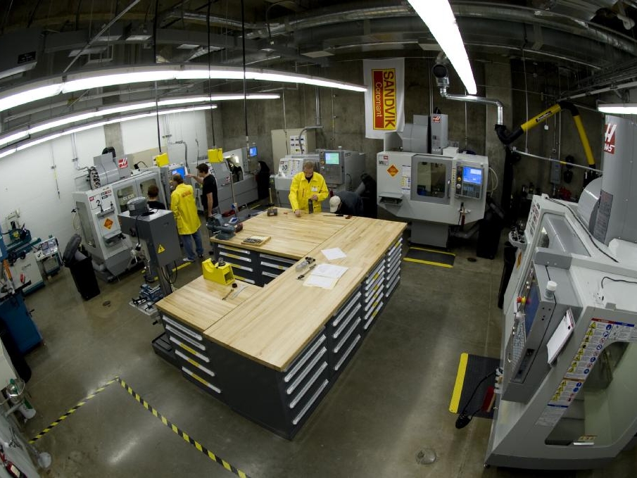 The Artisan and Fabrication Lab located below Purdue University’s Aero/Astronautical Engineering department.