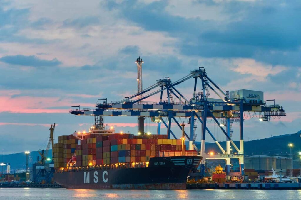 Shipping giant stops e-plastic exports to Hong Kong