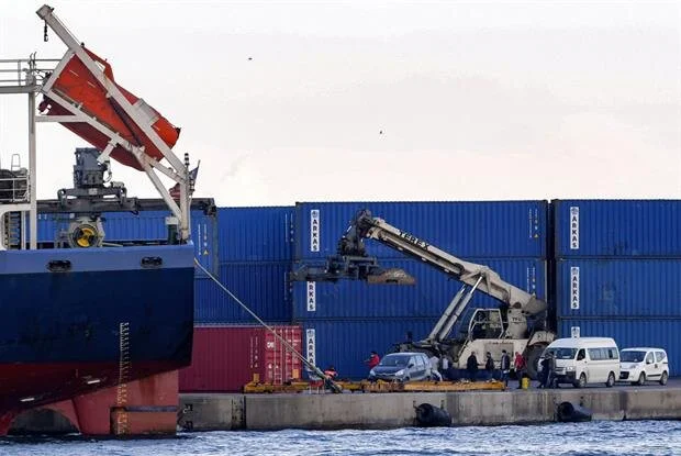 Campaigners urge EU crack down on illegal waste exports from Italy to Tunisia