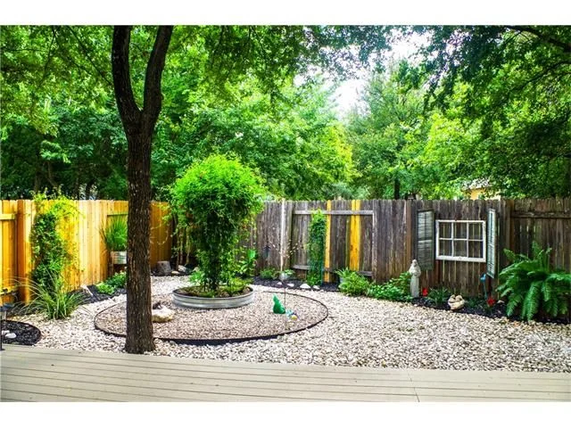 garden.jpg