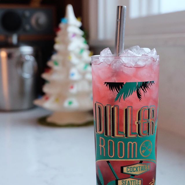 Last of the holiday punch and a glass full of @thefirstbuild nugget ice in a Diller Room glass by @goldeneratropicals and @thetonycanepa #punch #gin #cocktail #diller #dillerroom #opalnuggetice #nuggetice